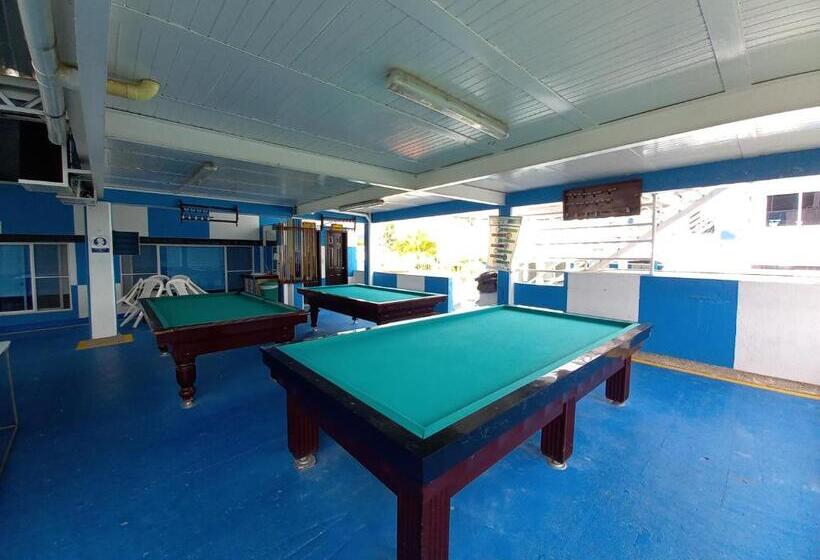 בית מלון כפרי Barcelona Chinauta