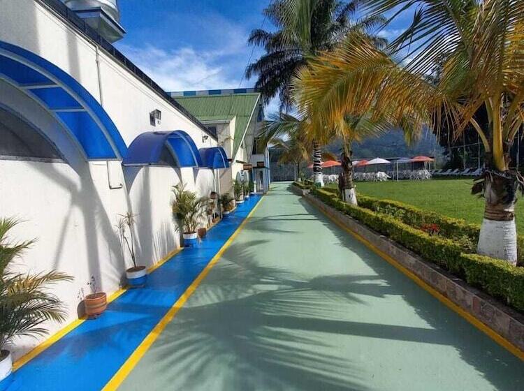 בית מלון כפרי Barcelona Chinauta