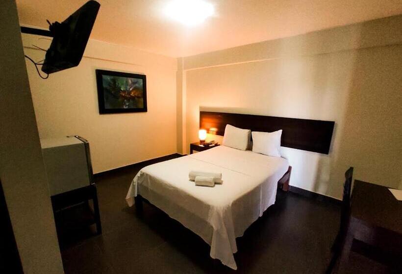 Отель Boulevard Plaza