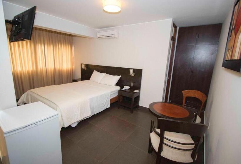 Отель Boulevard Plaza