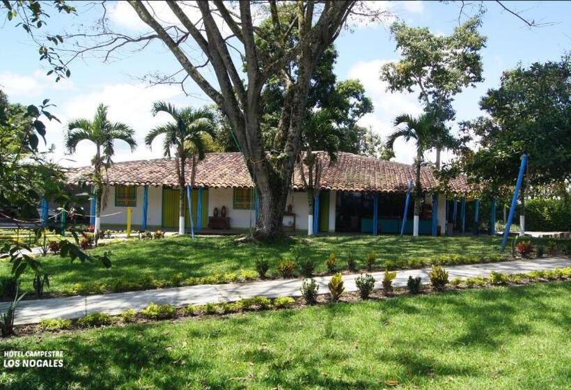 هتل Campestre Los Nogales
