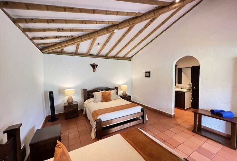 هتل Campestre Montecarlo