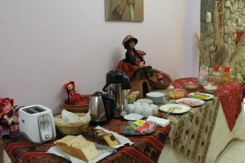 ホテル Cantuta Inn