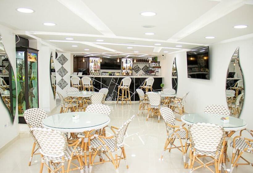 Отель Caquetá Real Hsc