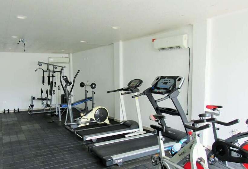 Отель Caquetá Real Hsc