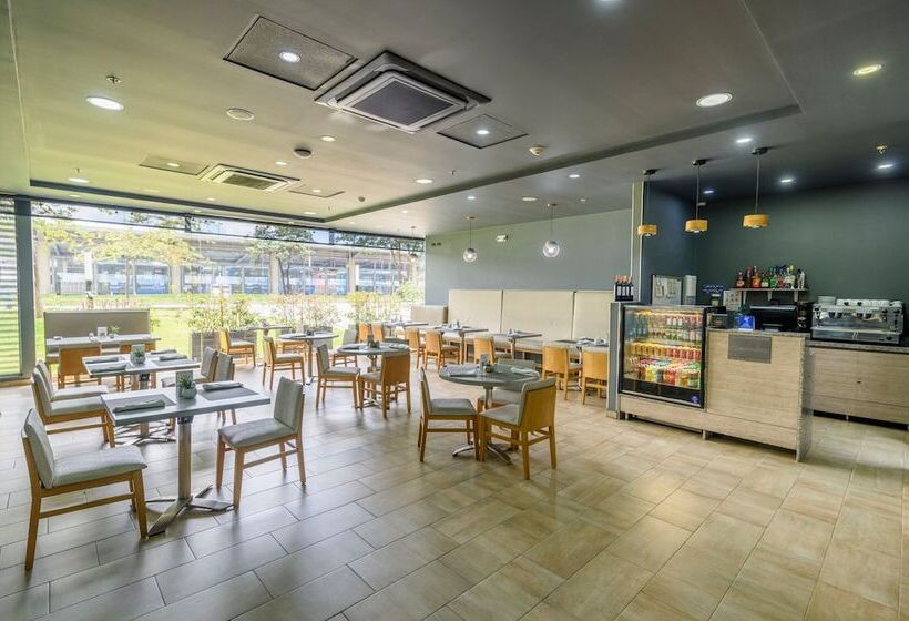 酒店 City Express Plus By Marriott Bogota Aeropuerto