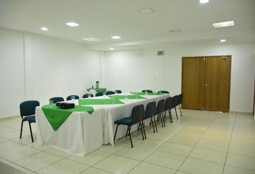 هتل Confort Ariari