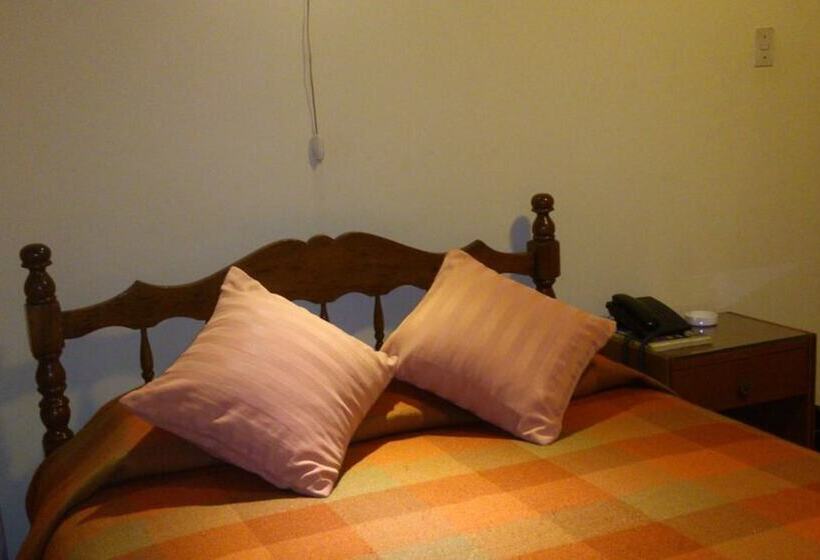 Отель Copacabana