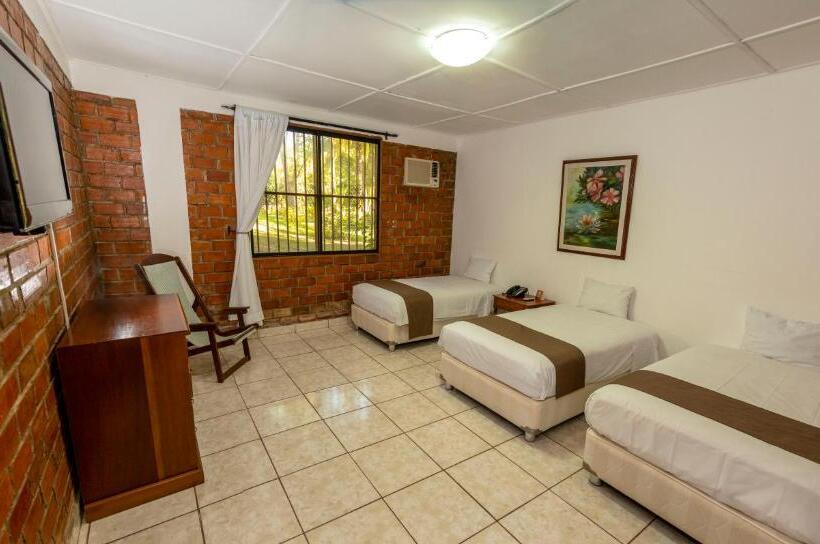 فندق Dm Es Tarapoto