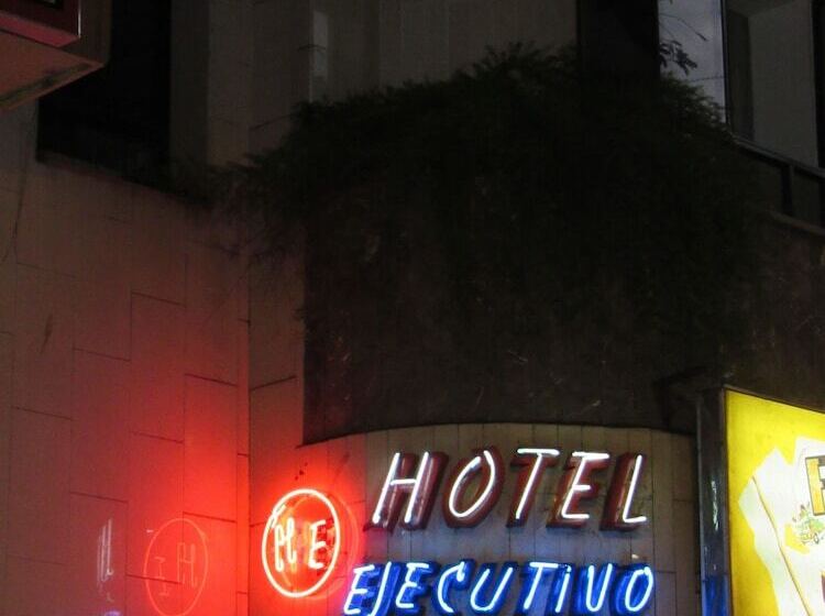 ホテル Ejecutivo