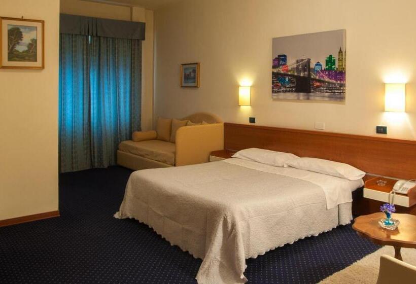 ホテル Elefante Bianco