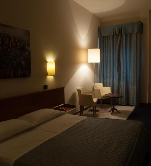 ホテル Elefante Bianco