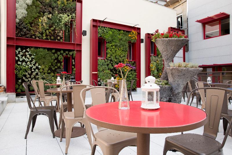 هتل Funway Academic Resort