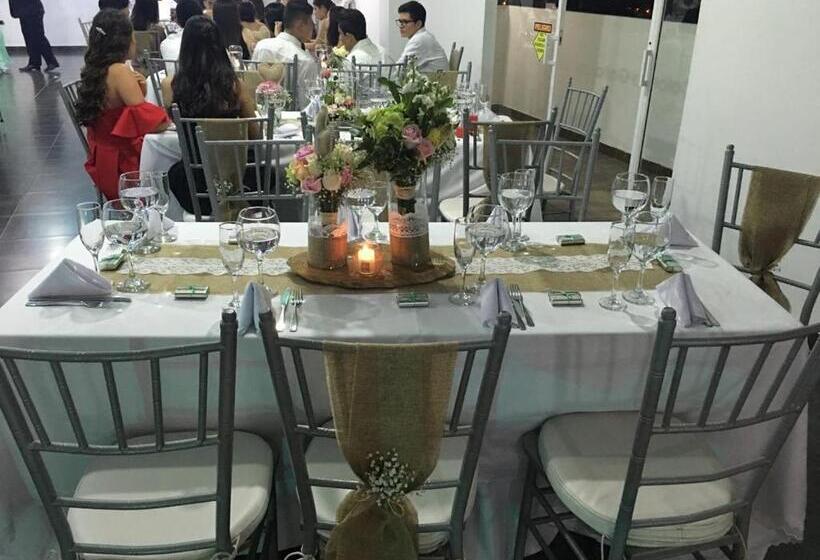 בית מלון כפרי Guaitipan Plaza