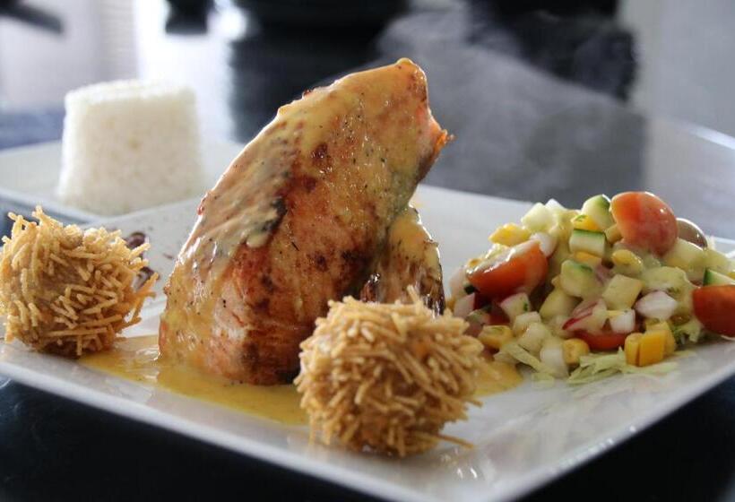 בית מלון כפרי Guaitipan Plaza