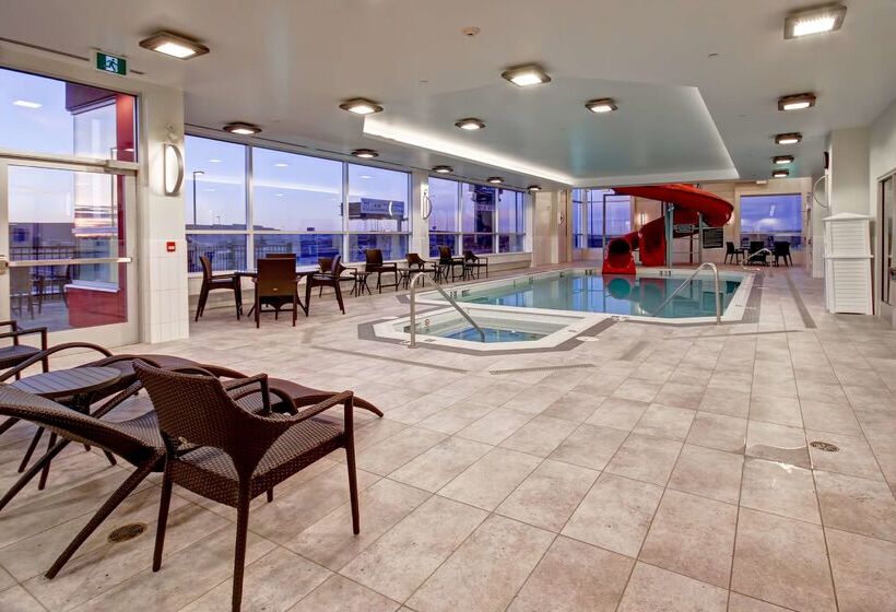 فندق Hampton Inn & Suites By Hilton Grande Prairie