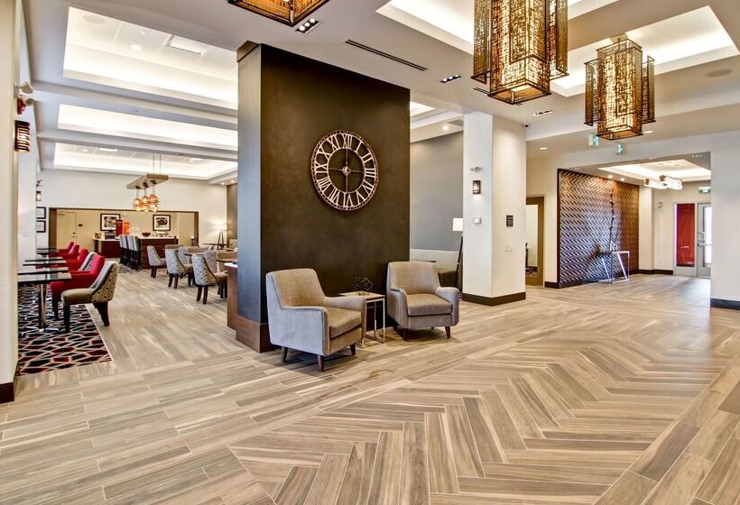 בית מלון כפרי Hampton Inn & Suites By Hilton Grande Prairie