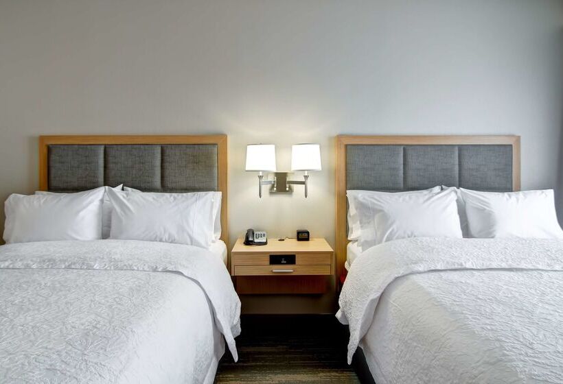 호텔 Hampton Inn & Suites By Hilton Grande Prairie