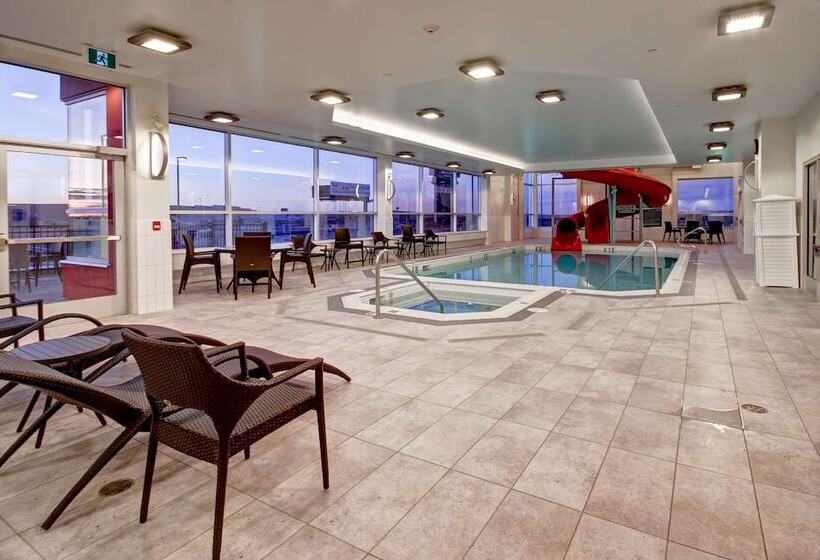 בית מלון כפרי Hampton Inn & Suites By Hilton Grande Prairie