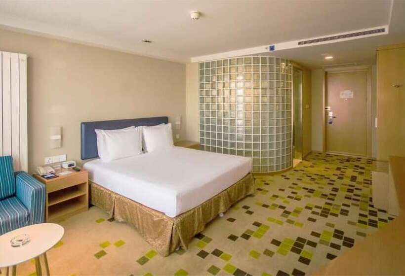 ホテル Holiday Inn Express Zhangjiakou Park View