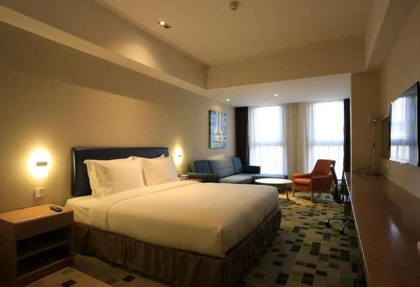 ホテル Holiday Inn Express Zhangjiakou Park View
