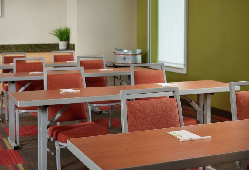 ホテル Home2 Suites By Hilton Youngstown West/austintown