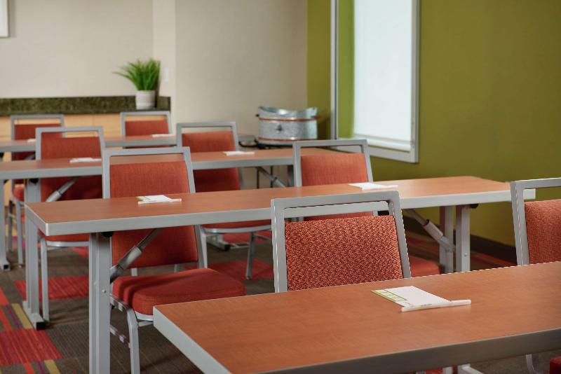 ホテル Home2 Suites By Hilton Youngstown West/austintown