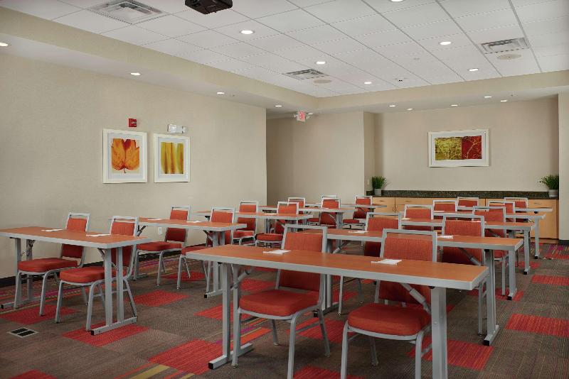 ホテル Home2 Suites By Hilton Youngstown West/austintown