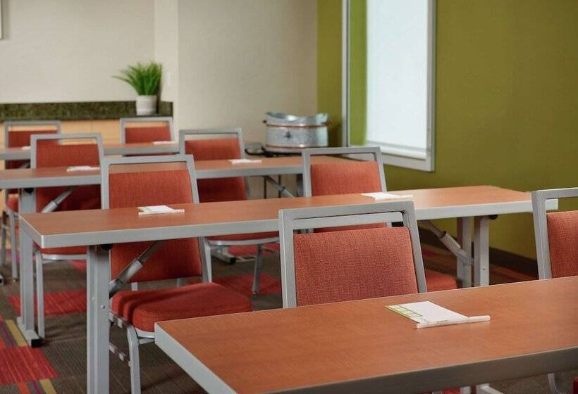 ホテル Home2 Suites By Hilton Youngstown West/austintown