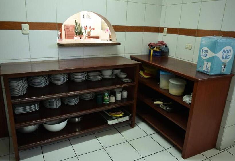 هتل Incasol, Feliz Año 2025 Que Las Estrellas Iluminen Cada Uno De Tus Viajes Este Año