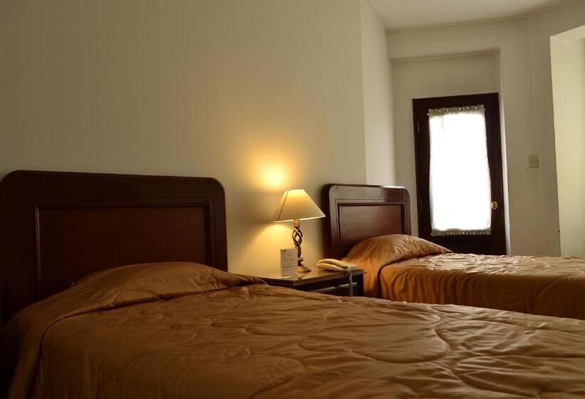 هتل Incasol, Feliz Año 2025 Que Las Estrellas Iluminen Cada Uno De Tus Viajes Este Año