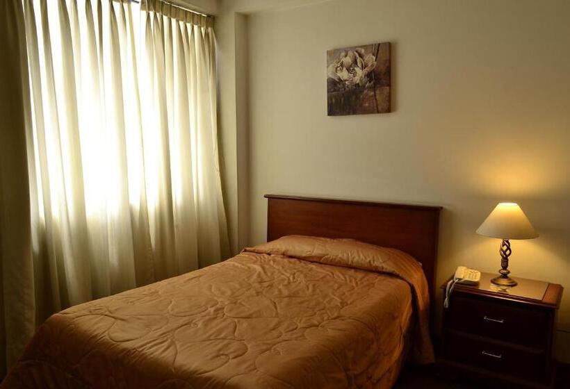 هتل Incasol, Feliz Año 2025 Que Las Estrellas Iluminen Cada Uno De Tus Viajes Este Año