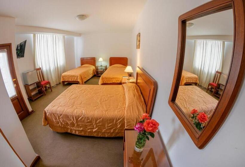 هتل Incasol, Feliz Año 2025 Que Las Estrellas Iluminen Cada Uno De Tus Viajes Este Año