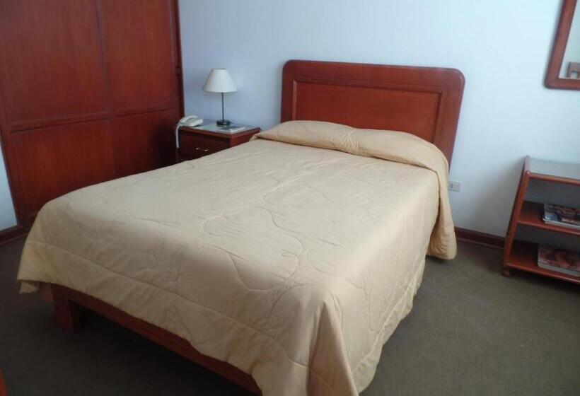 هتل Incasol, Feliz Año 2025 Que Las Estrellas Iluminen Cada Uno De Tus Viajes Este Año