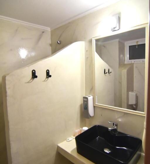 בית מלון כפרי Iridanos