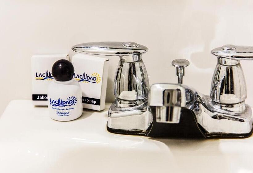 בית מלון כפרי La Ciudad