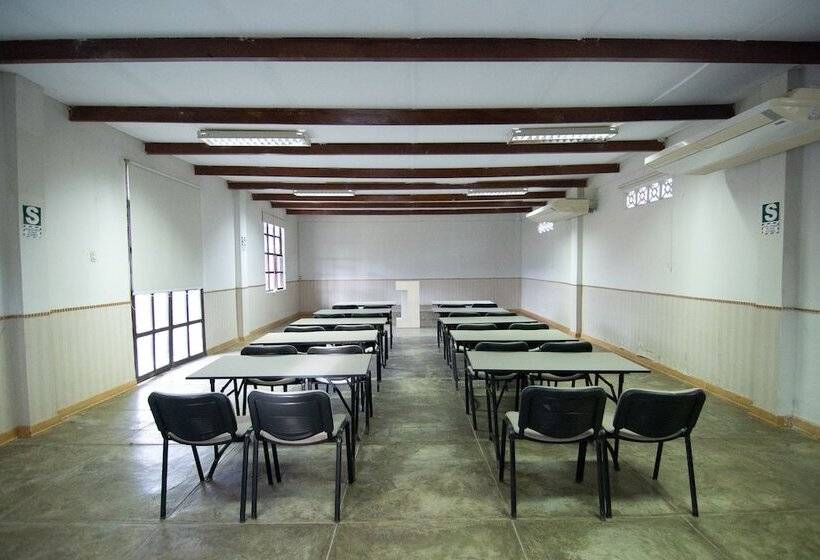 ホテル La Estancia Chincha