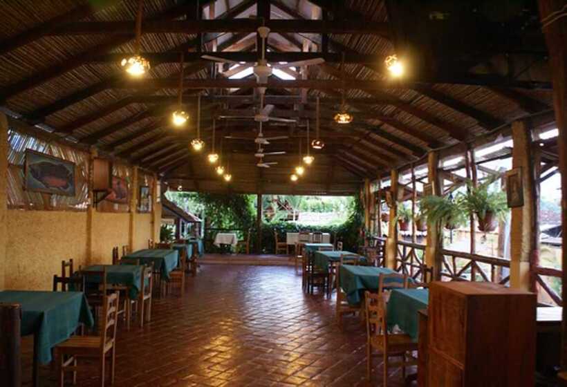 هتل La Patarashca