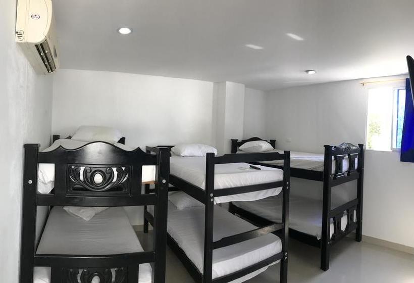 בית מלון כפרי Y Restaurante La Quinta