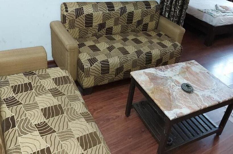 Отель Laxmi Villa Palace