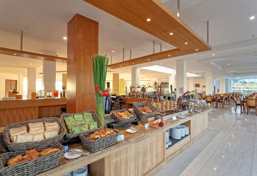 Le Eminence Puncak Hotel Convention & Resort