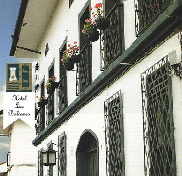 هتل Hostal Balcony