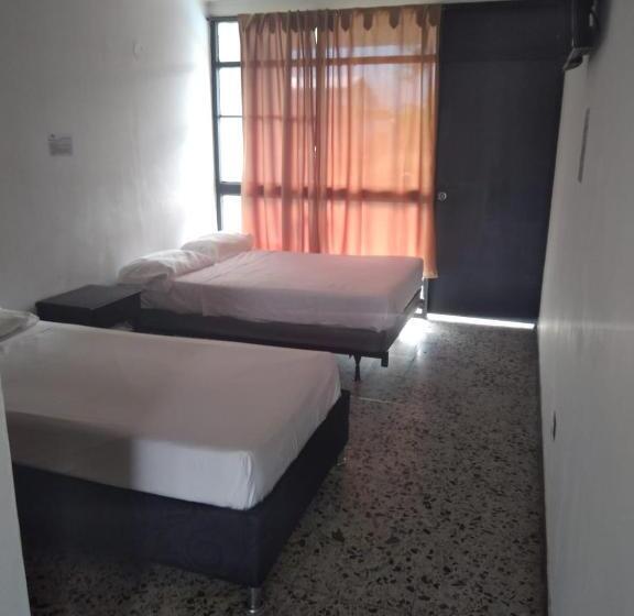 Отель Melgar Plaza