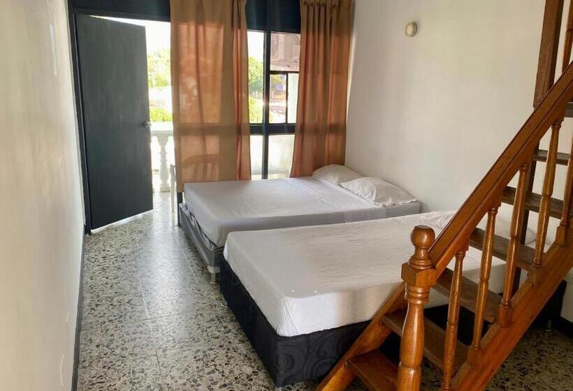 Отель Melgar Plaza