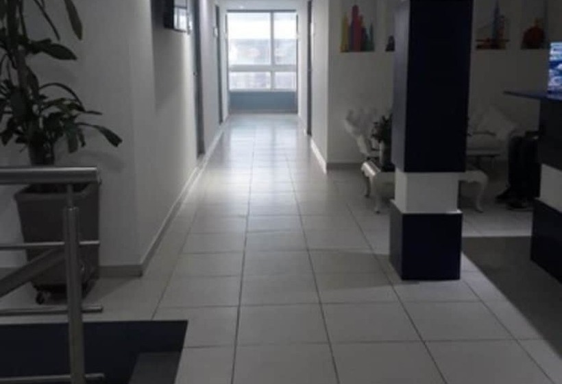 Mintaka Hotel + Lounge