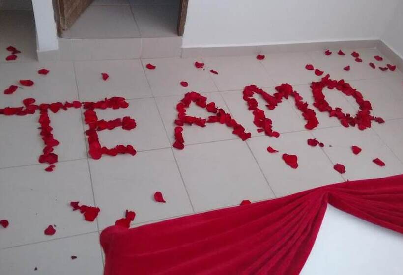 Mintaka Hotel + Lounge