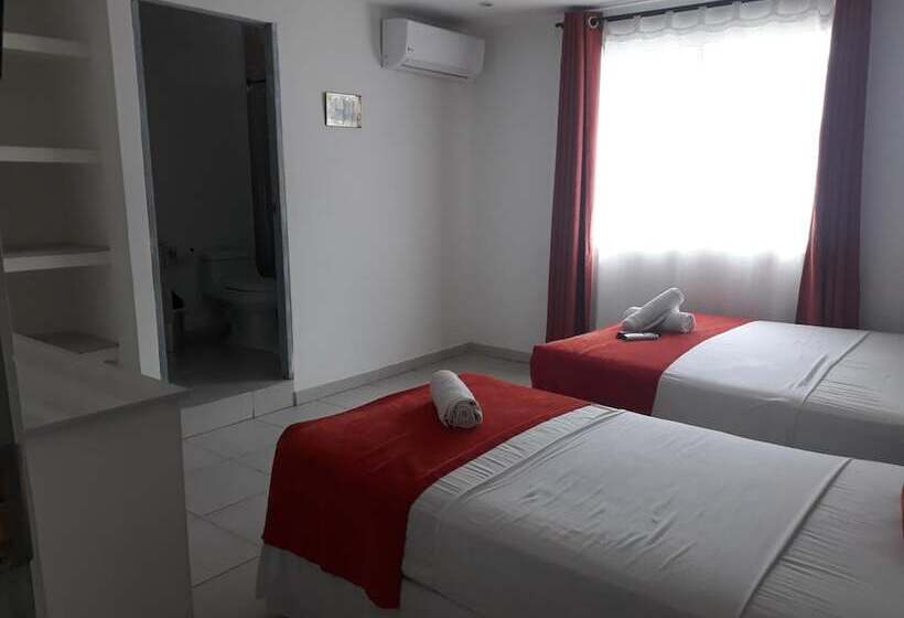 Mintaka Hotel + Lounge