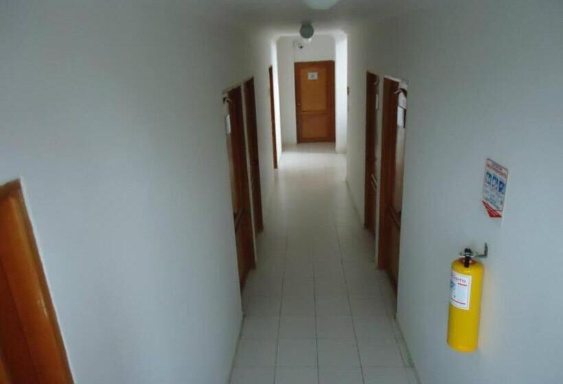 هتل Monaco De Riohacha