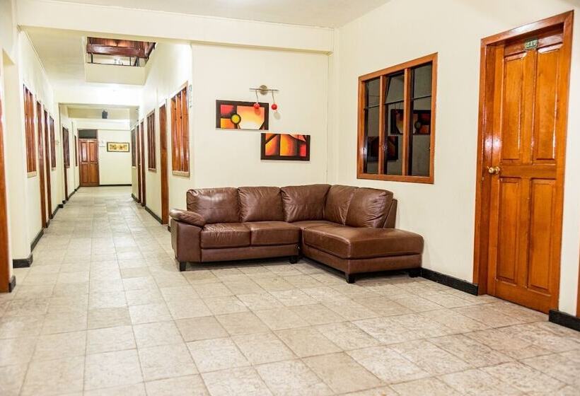 فندق Oro Verde & Suites