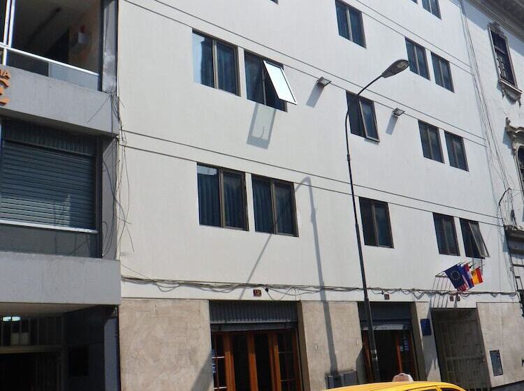 Отель Paris Lima